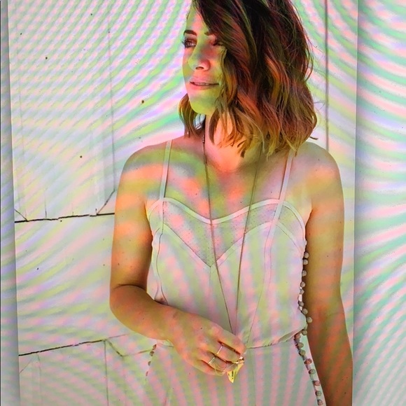 Carmella Jessamy 100 silk embroidered button dress - Picture 10 of 16